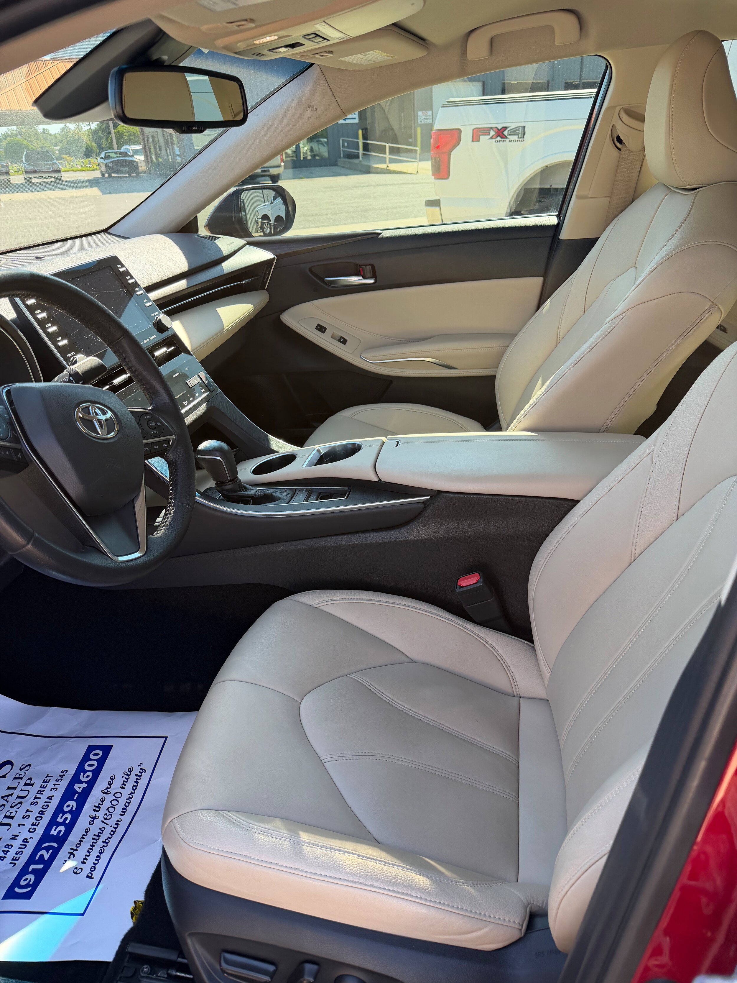 Used 2021 Toyota Avalon XLE FWD image 13