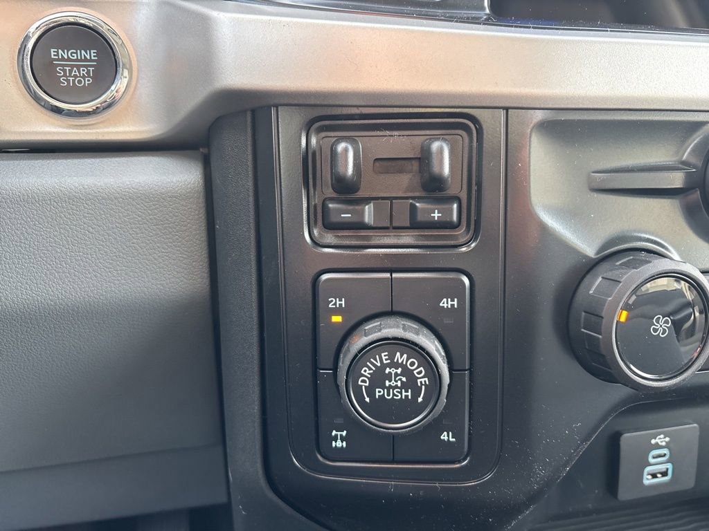 New 2026 Ford F250 XLT w/ XLT Premium Package image 18