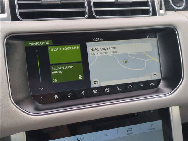 Used 2017 Land Rover Range Rover HSE AWD/4WD image 13