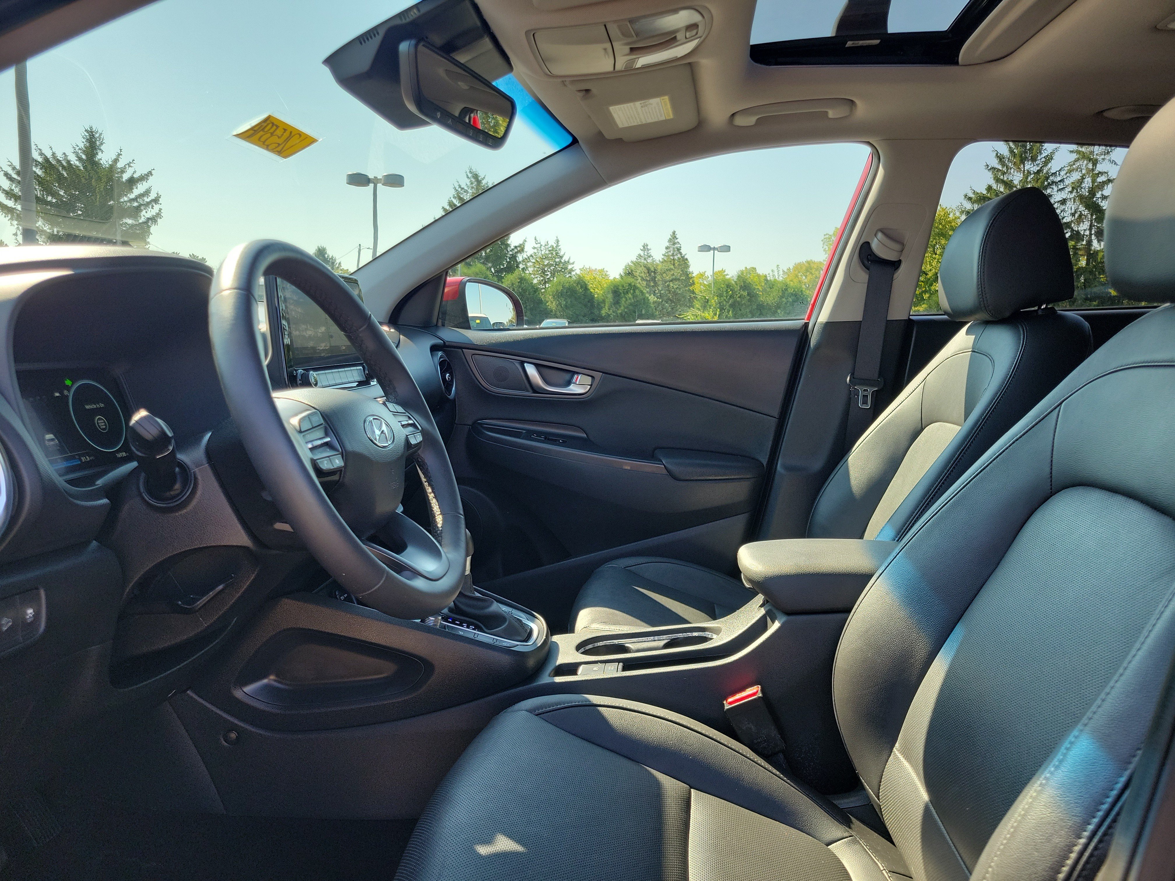 Used 2022 Hyundai Kona Limited FWD image 15