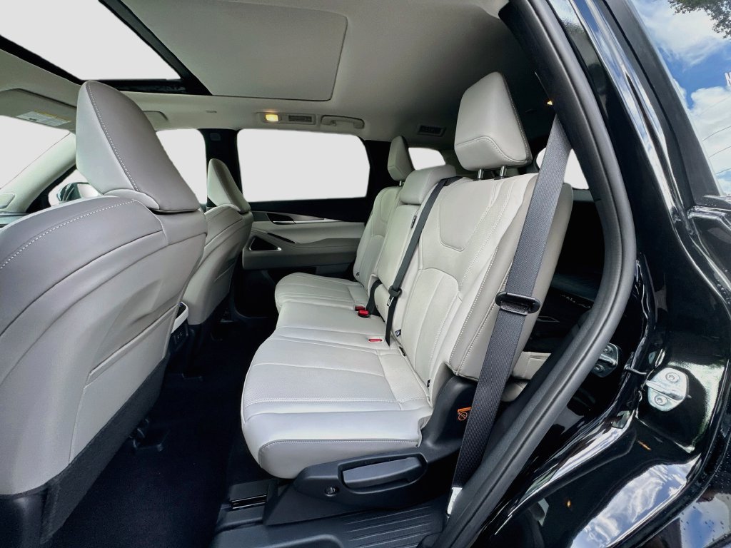 New 2027 INFINITI QX60 Luxe w/ Cargo Package FWD image 26
