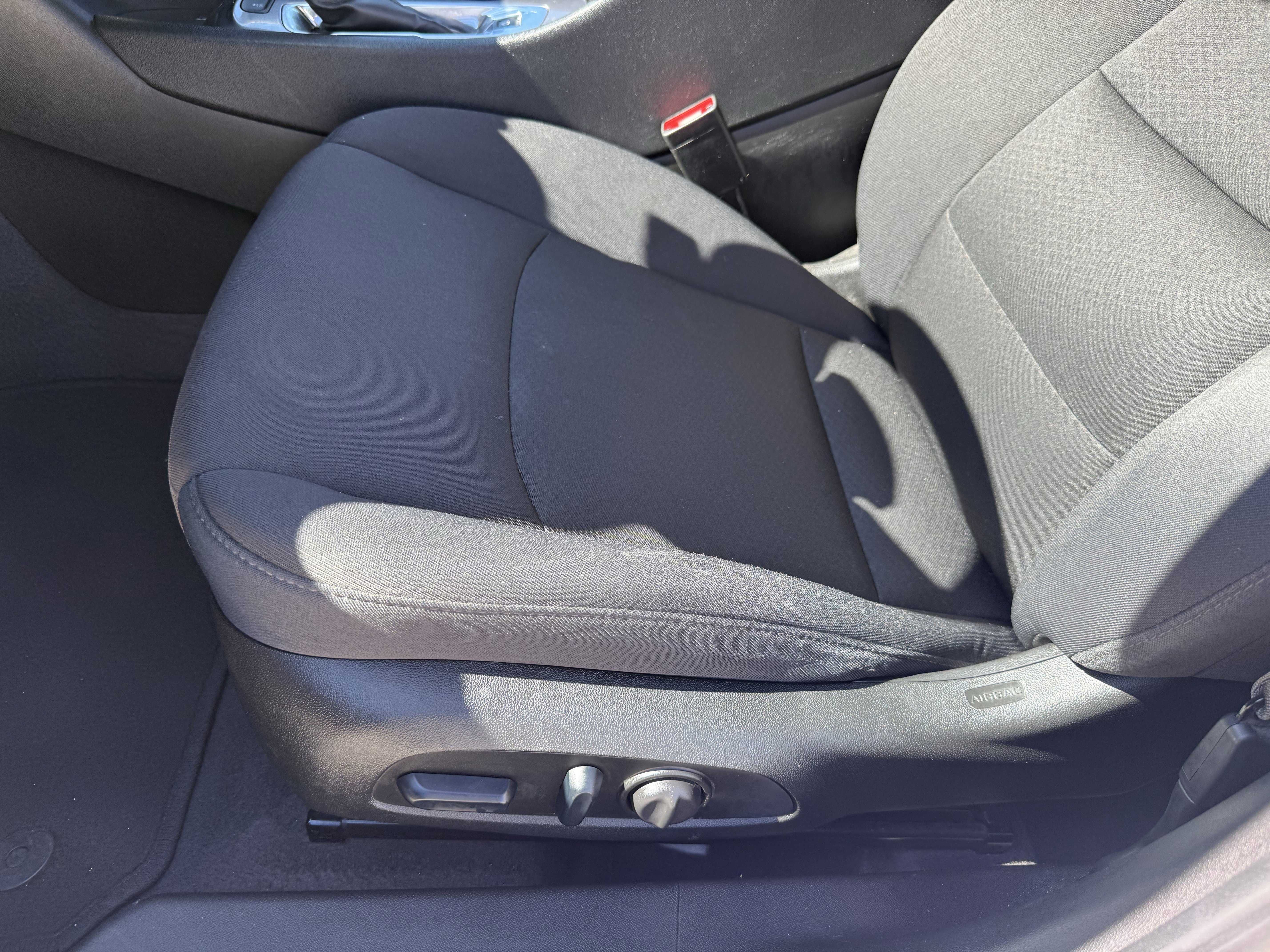 Used 2024 Chevrolet Malibu LT image 28