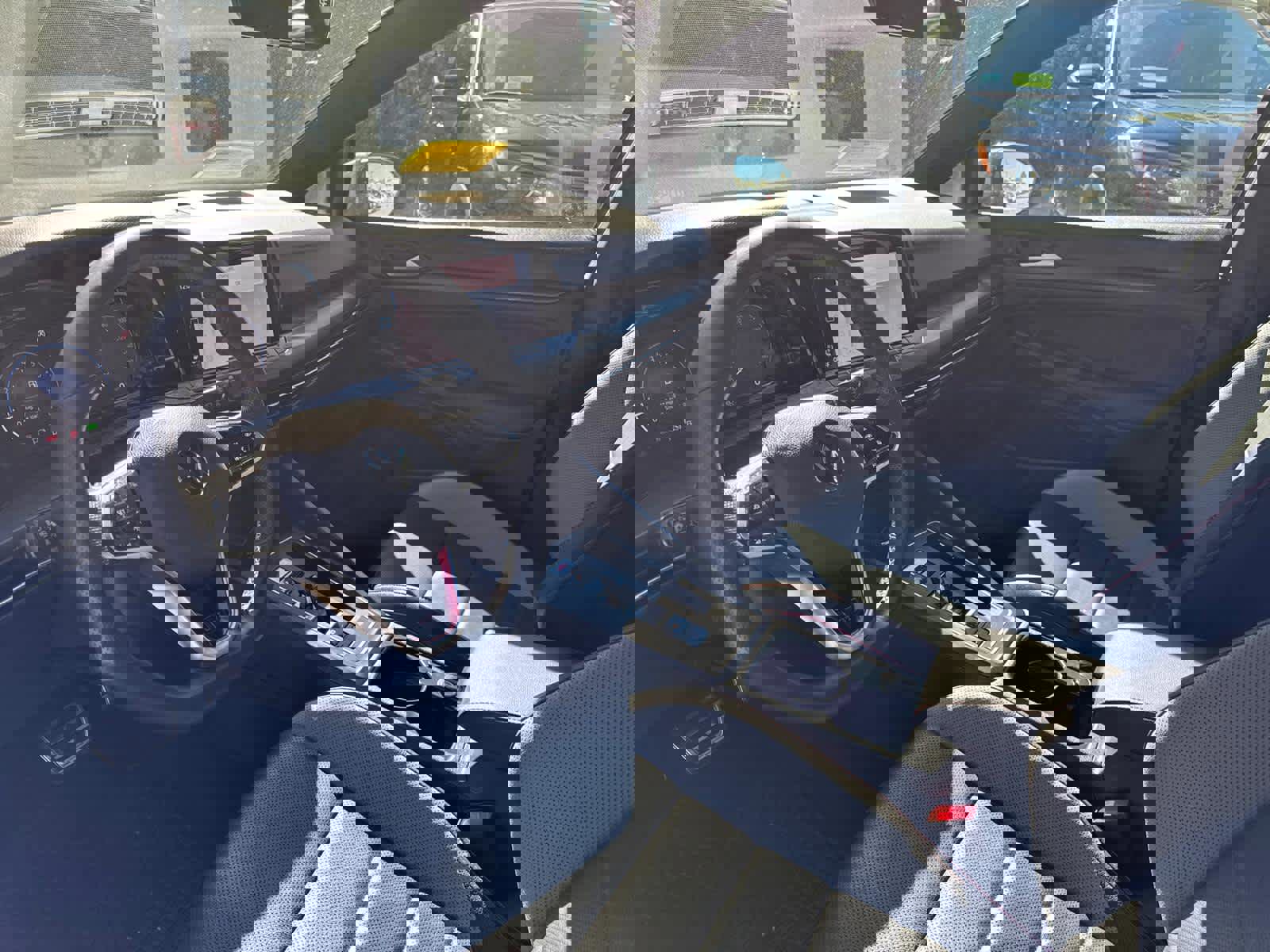 Used 2022 Volkswagen GTI SE image 13