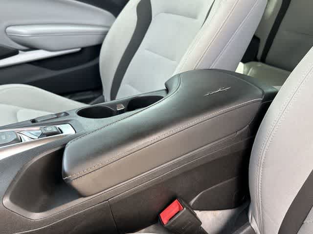 Used 2022 Chevrolet Camaro LT RWD image 28