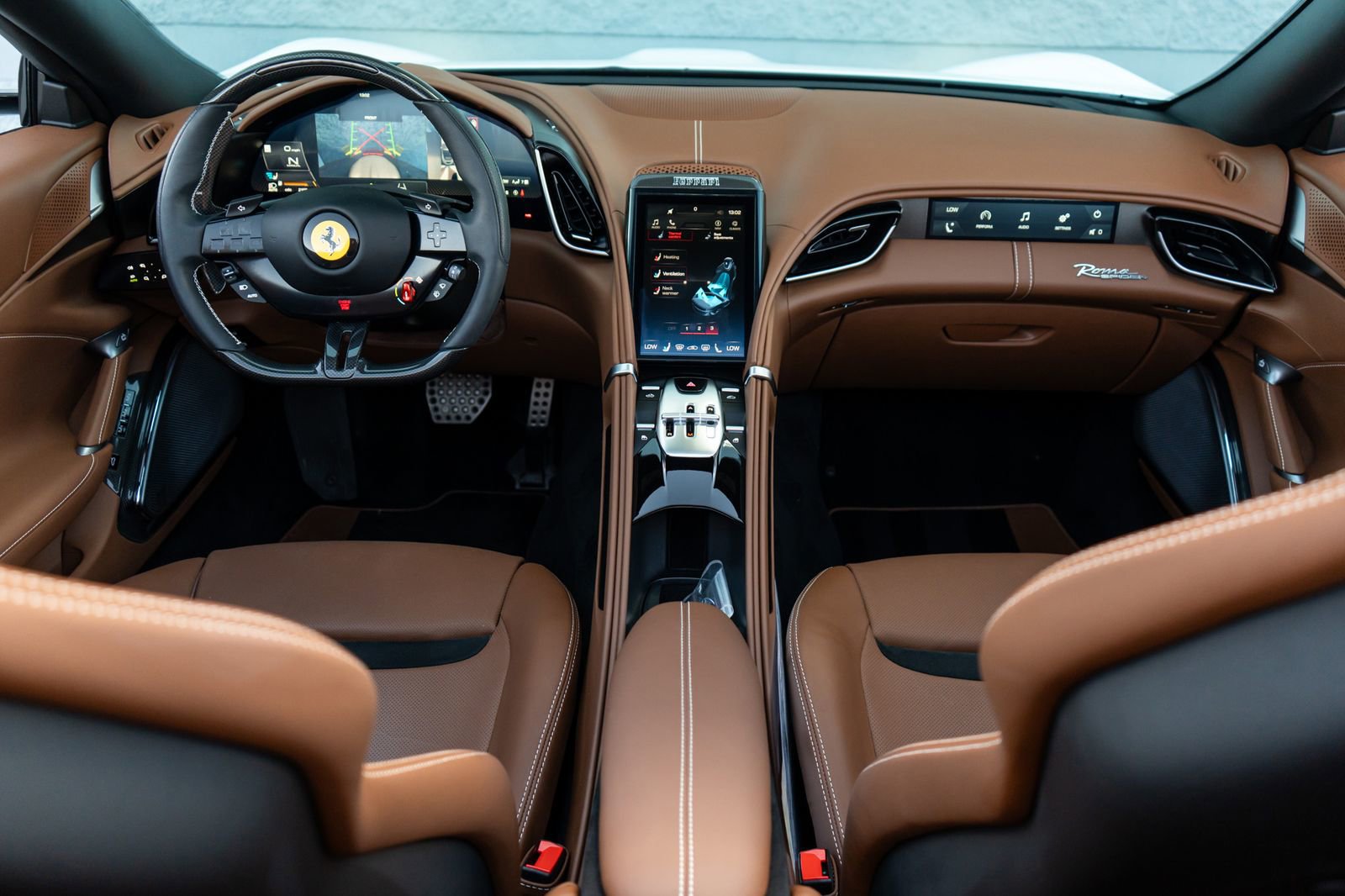 Used 2024 Ferrari Roma Spider RWD image 4