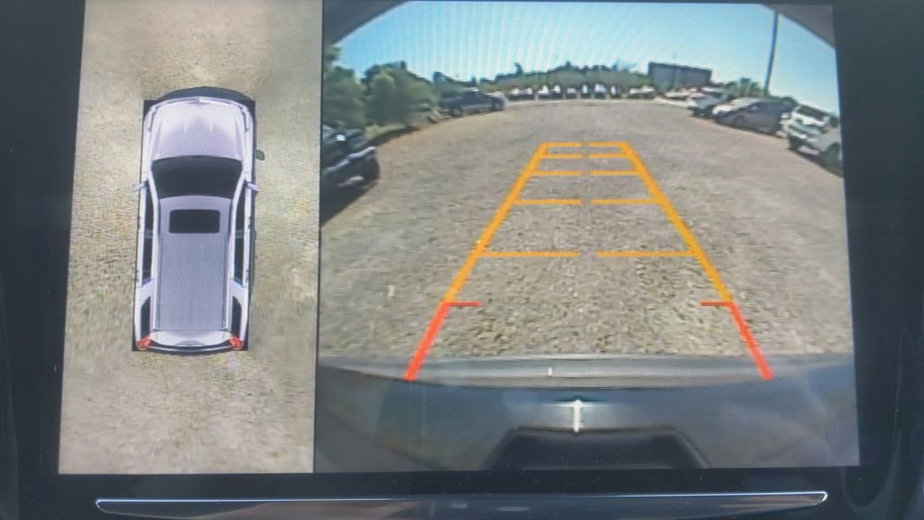 Used 2016 Cadillac Escalade Platinum image 24