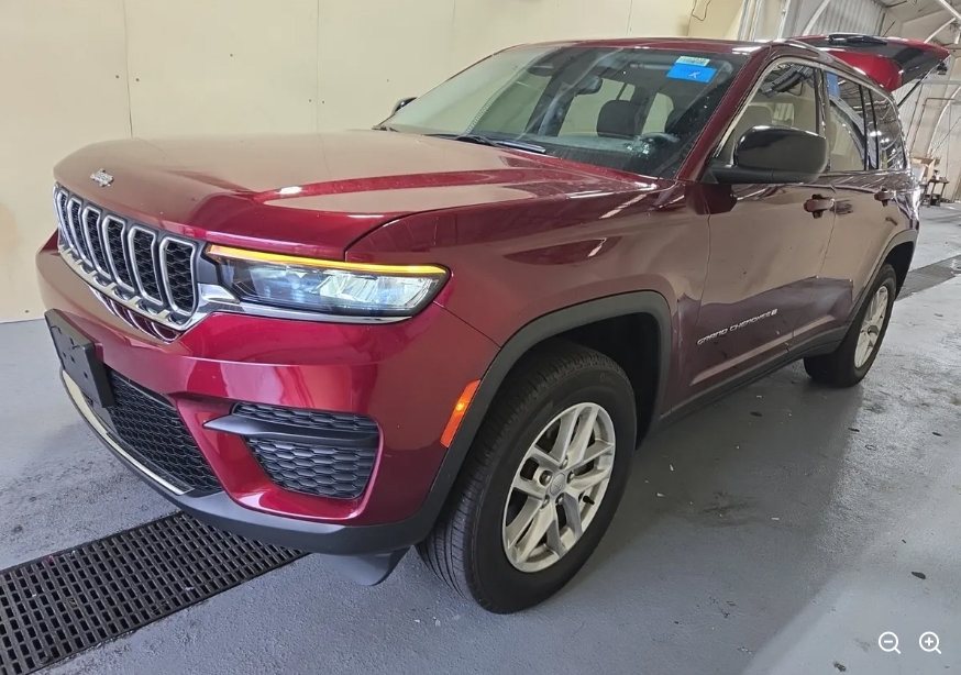 Used 2023 Jeep Grand Cherokee Laredo X AWD/4WD video 3