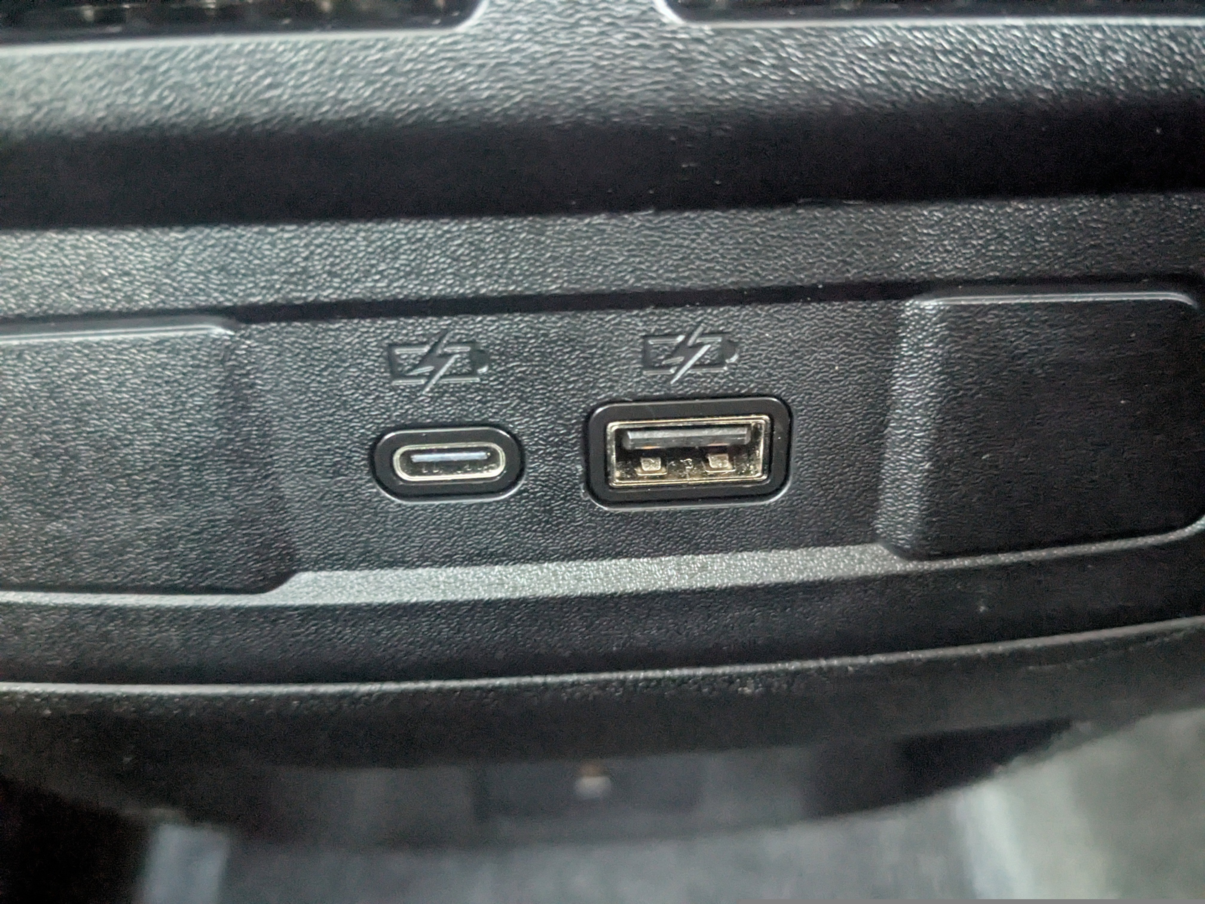 Used 2024 GMC Canyon Elevation w/ Elevation Premium Package image 16