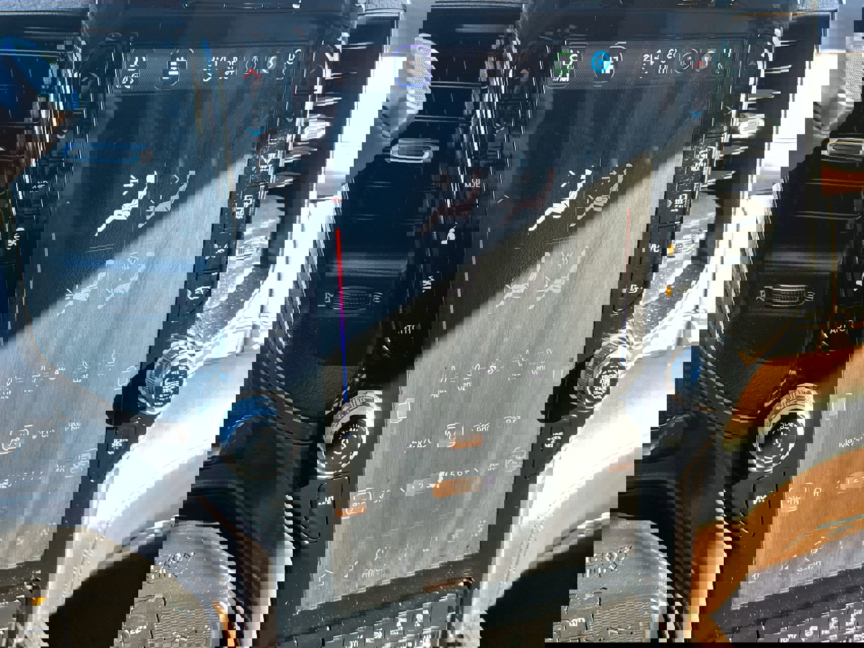 Used 2024 RAM 3500 Limited image 19