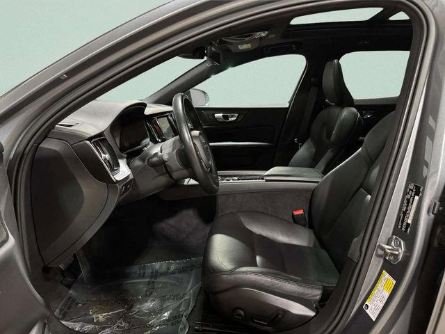 Used 2020 Volvo V60 T5 Momentum FWD image 24