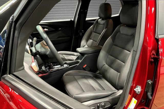 Used 2023 Chevrolet TrailBlazer RS w/ Convenience Package FWD image 18