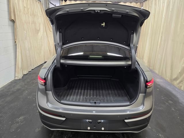 Used 2023 Toyota Crown Limited w/ Advanced Technology Package image 33