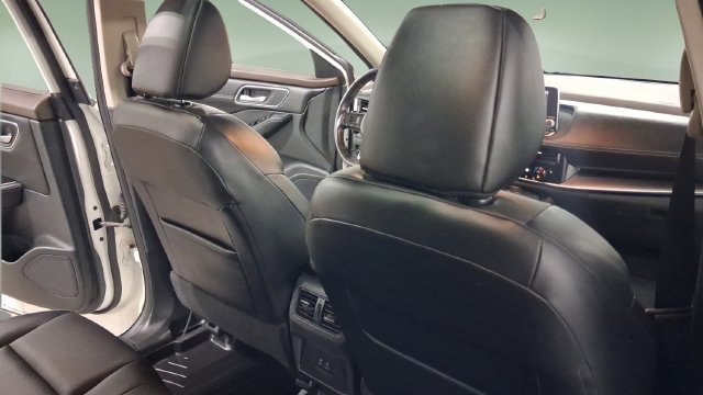 Used 2021 Nissan Rogue SV w/ Premium Package FWD image 17