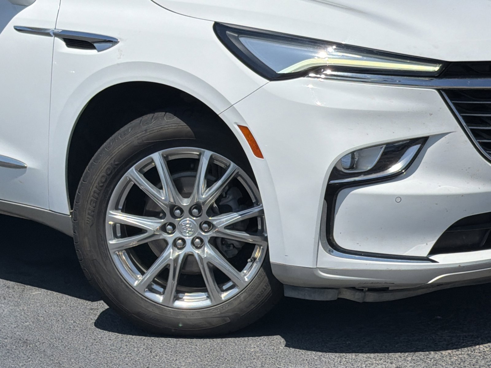 Used 2022 Buick Enclave Premium FWD image 3