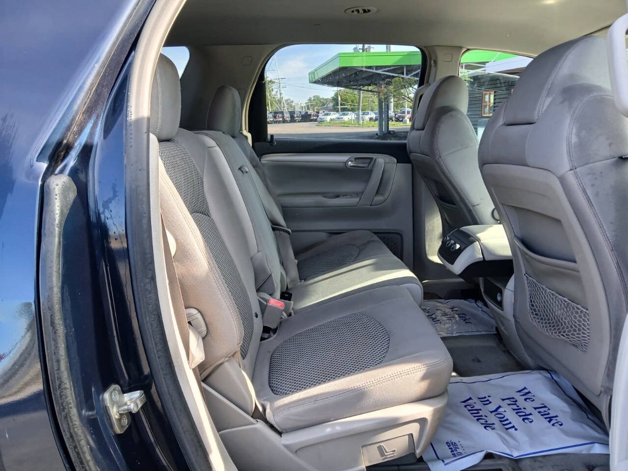Used 2007 Saturn Outlook XE FWD image 18