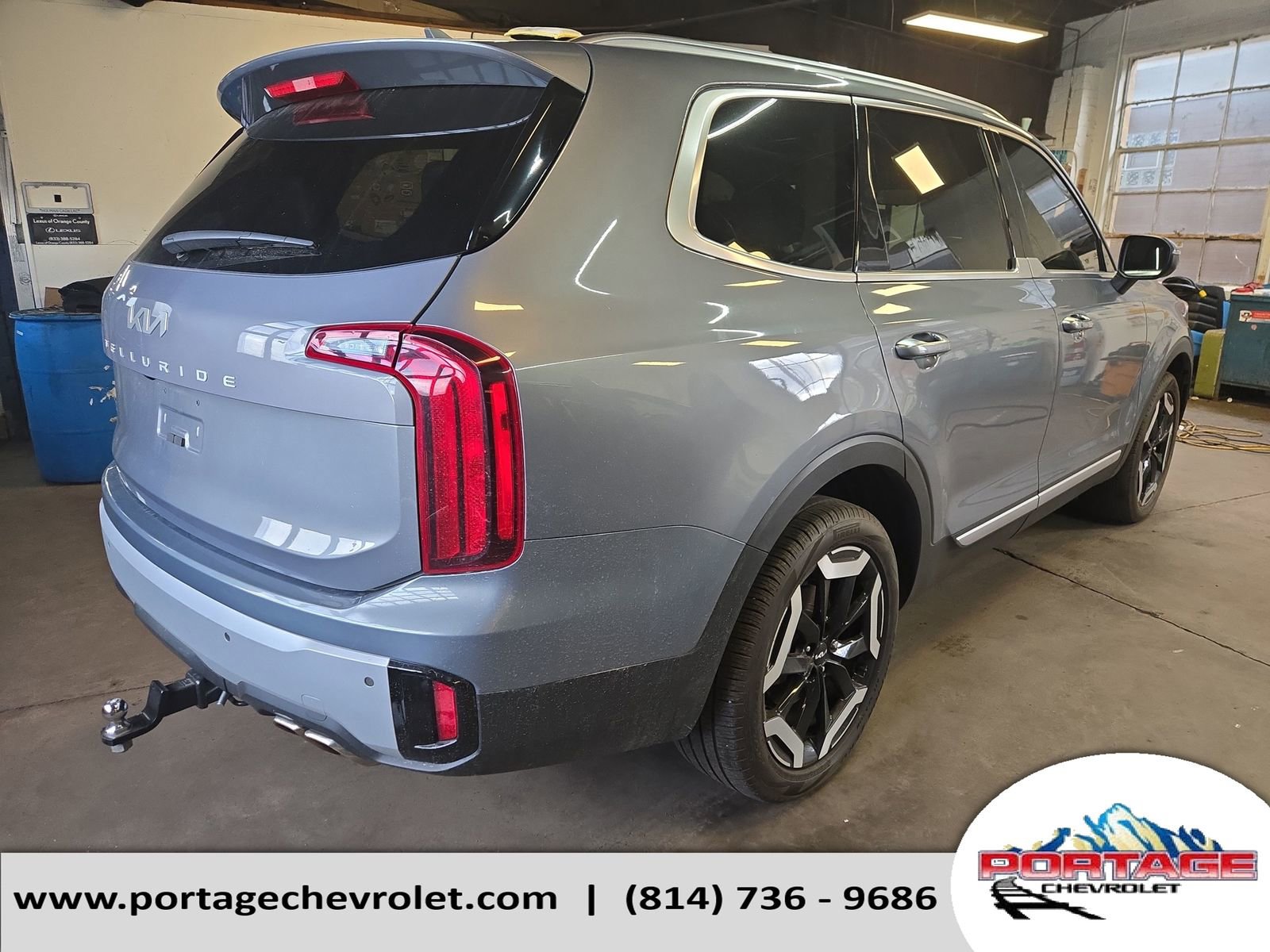 Used 2024 Kia Telluride S w/ S Sunroof Package image 3