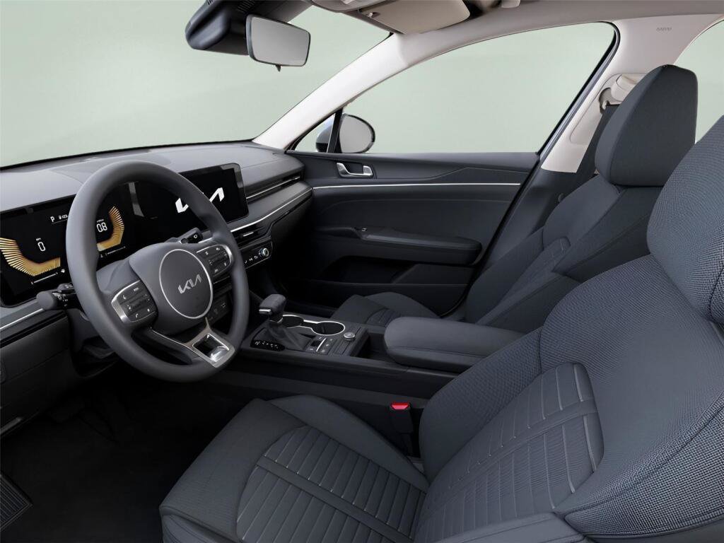 New 2026 Kia K5 LXS FWD image 17