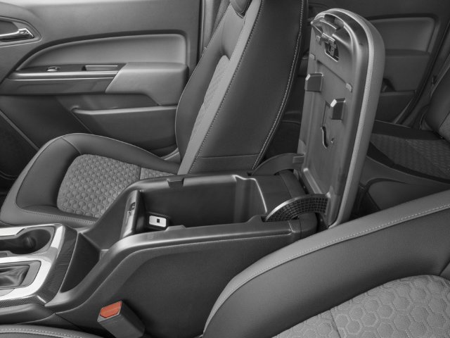 Used 2018 Chevrolet Colorado Z71 AWD/4WD image 9