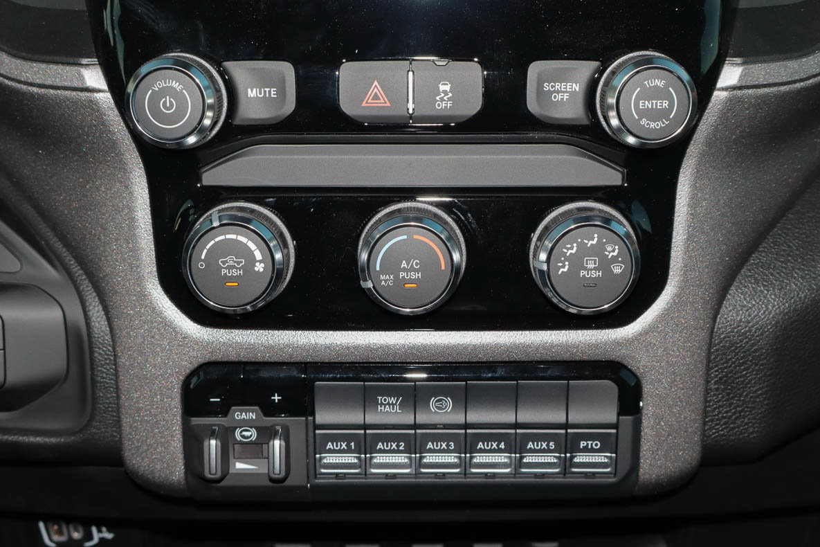 New 2027 RAM 5500 Tradesman w/ Chrome Appearance Group AWD/4WD image 17