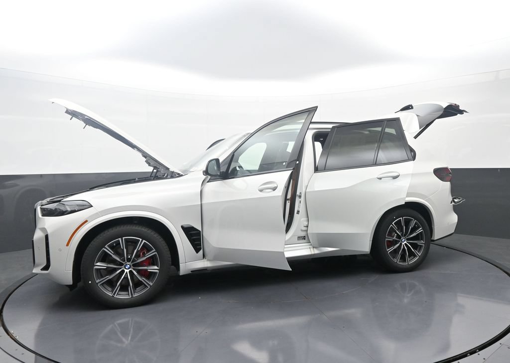 New 2026 BMW X5 xDrive40i w/ M Sport Package AWD/4WD image 41
