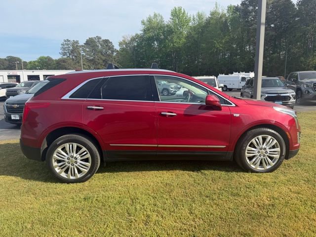 Used 2019 Cadillac XT5 Premium Luxury AWD/4WD image 4