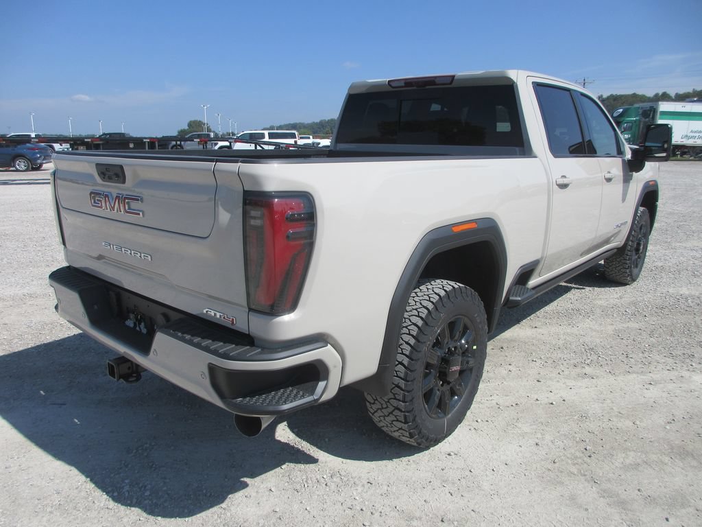 New 2026 GMC Sierra 2500 AT4 w/ AT4 Premium Plus Package AWD/4WD image 5