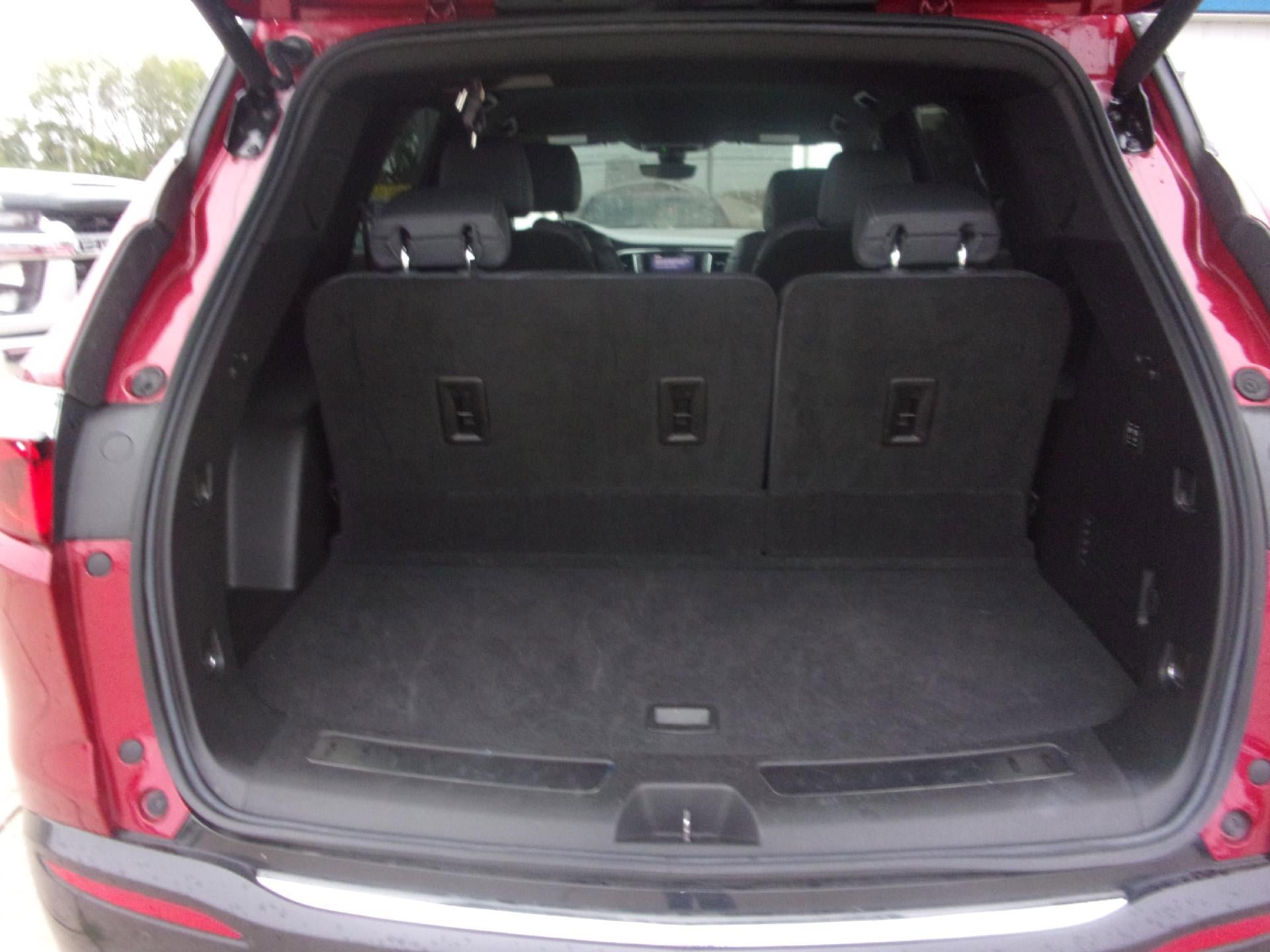 Used 2024 Buick Enclave Premium image 9