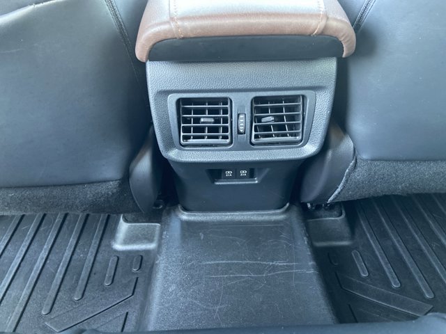Used 2021 Toyota Venza XLE w/ Softex Package AWD/4WD image 11