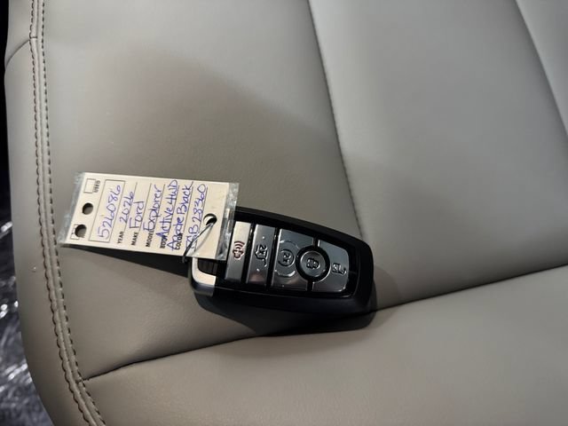 Used 2026 Ford Explorer Active w/ Active Comfort Package AWD/4WD image 26