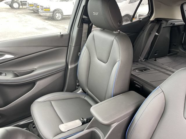 New 2026 Buick Encore GX Sport Touring w/ Comfort Package FWD image 23