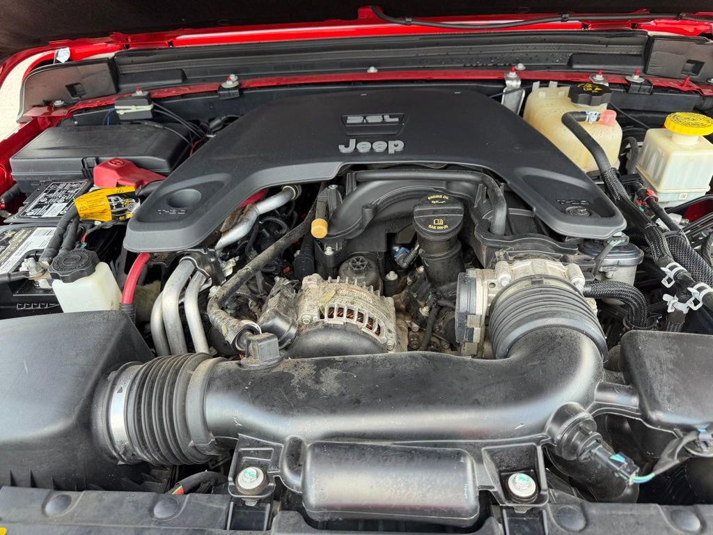 Used 2021 Jeep Gladiator Rubicon AWD/4WD image 14