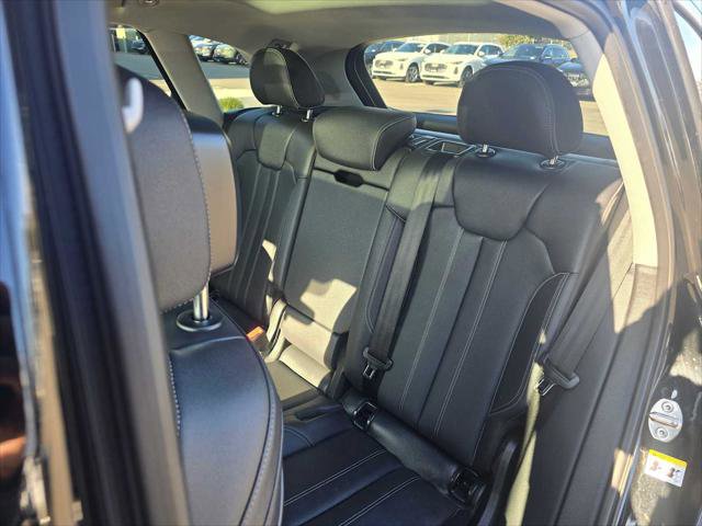 Used 2023 Audi Q5 2.0T Premium Plus w/ Premium Plus Package image 19