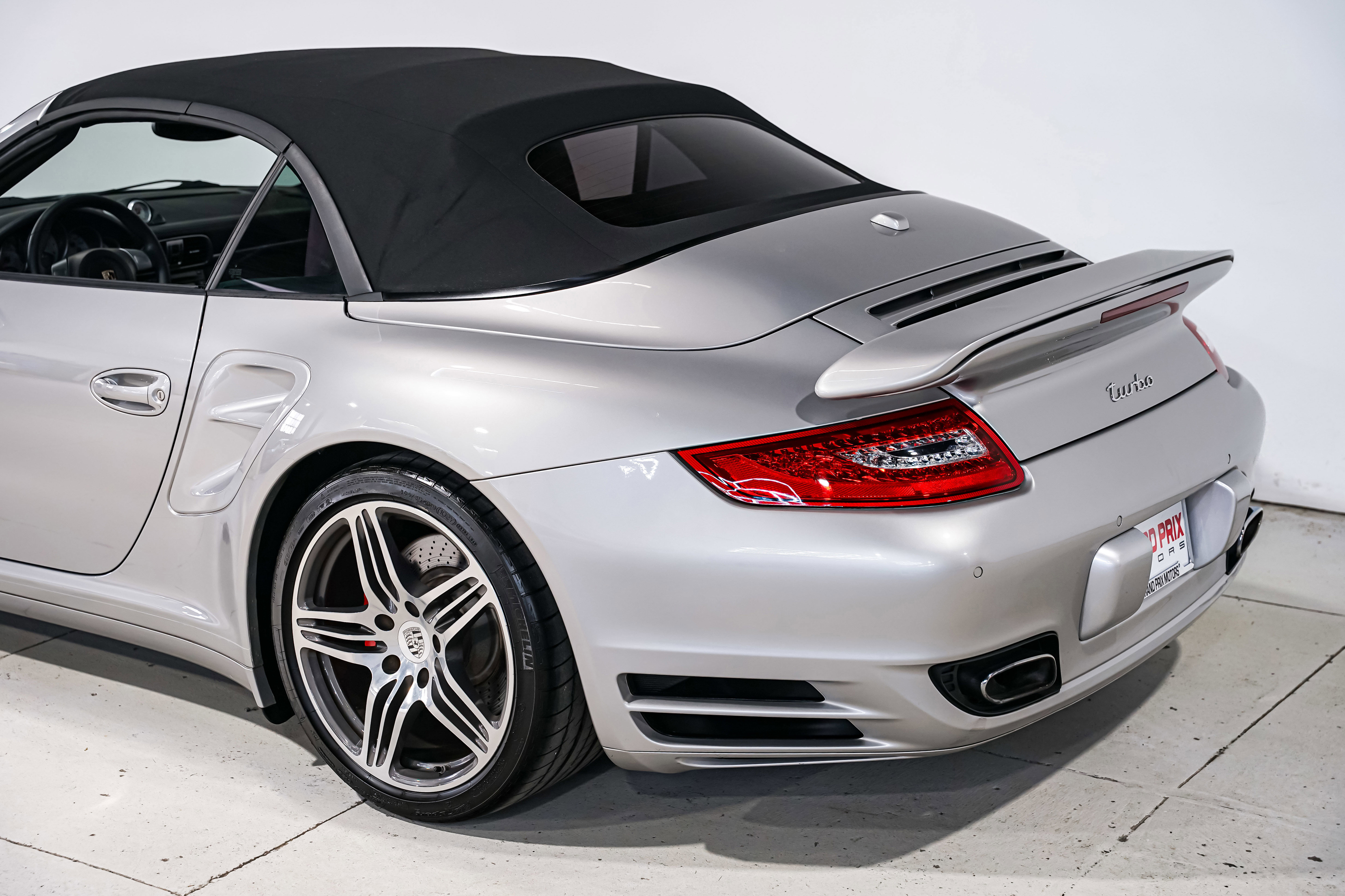 Used 2009 Porsche 911 Turbo image 35