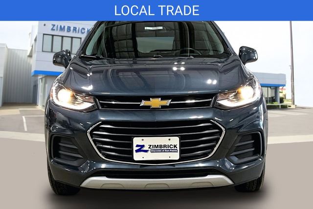 Certified 2022 Chevrolet Trax LT w/ Driver Confidence Package AWD/4WD image 2