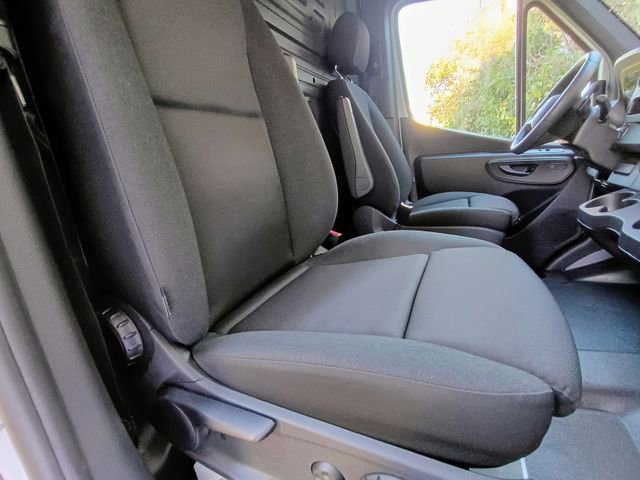 Used 2025 Mercedes-Benz Sprinter 2500 image 41