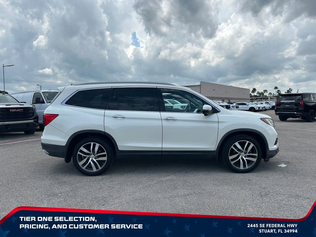 Used 2017 Honda Pilot Touring image 10