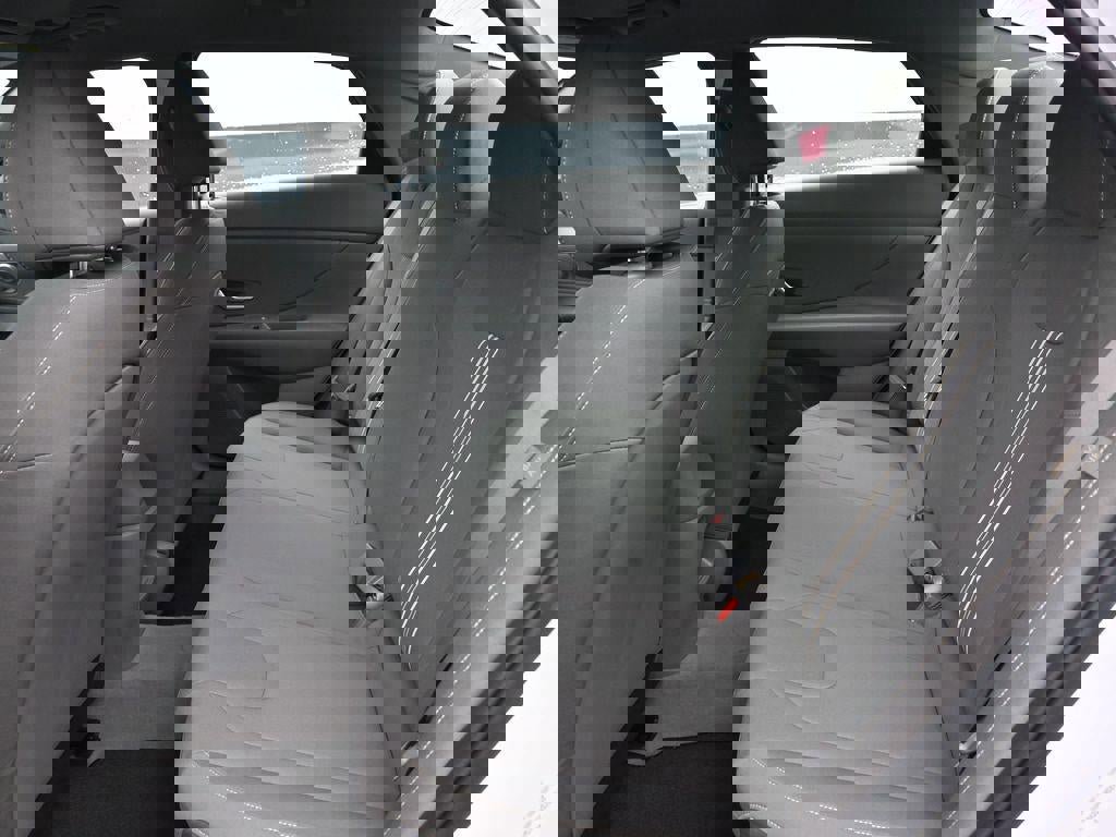 New 2025 Hyundai Elantra Sport image 22