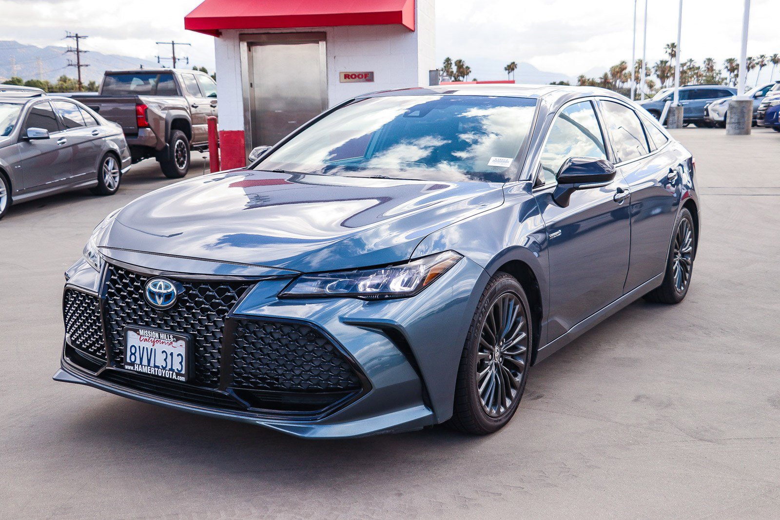 Certified 2021 Toyota Avalon XSE w/ Carpet Mat Package (TMS) FWD image 3