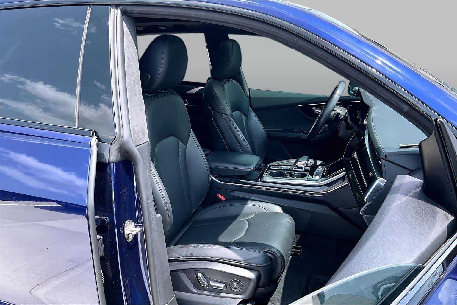 Used 2020 Audi Q8 Prestige AWD/4WD image 9