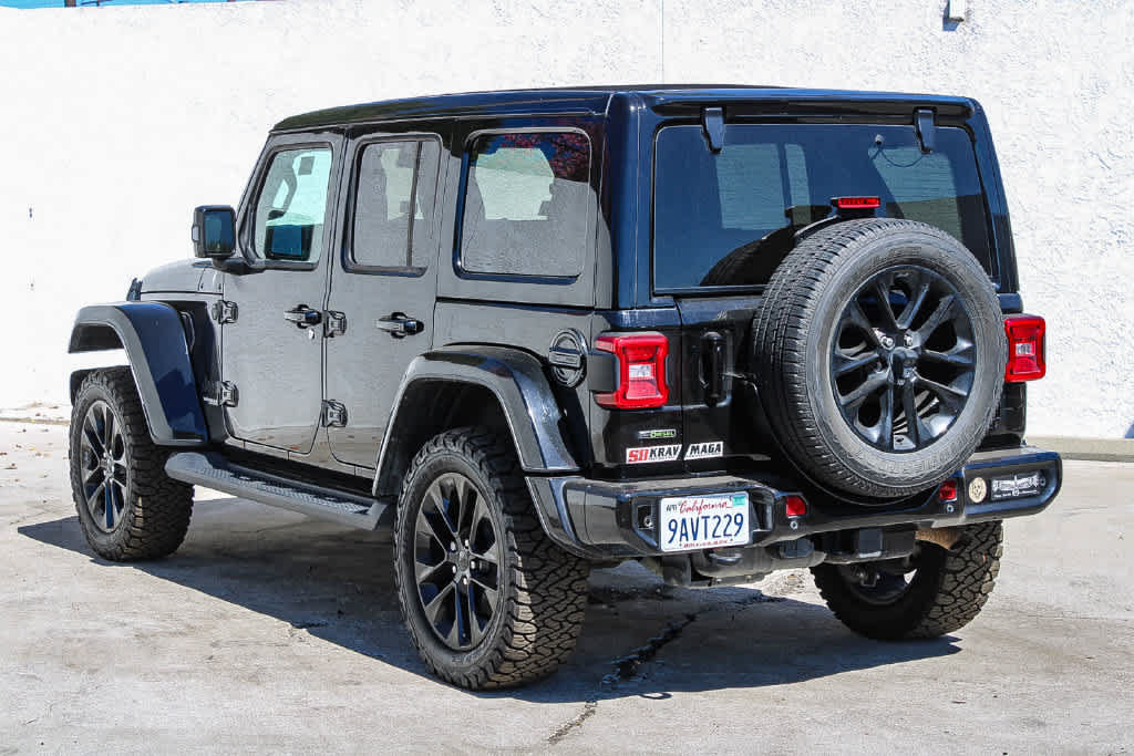 Used 2022 Jeep Wrangler Unlimited Sahara AWD/4WD image 3