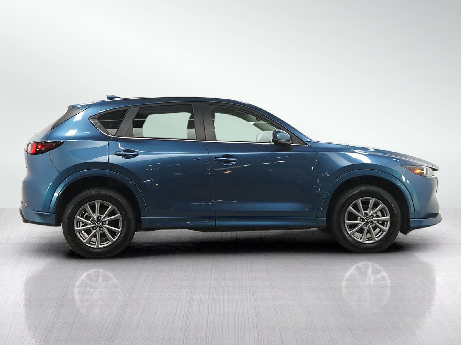 Used 2024 MAZDA CX-5 AWD 2.5 S w/ Select Package image 6