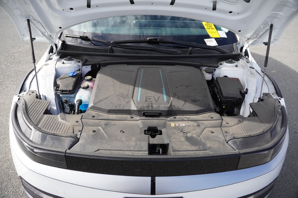 Used 2024 Hyundai Ioniq 5 SE RWD image 38