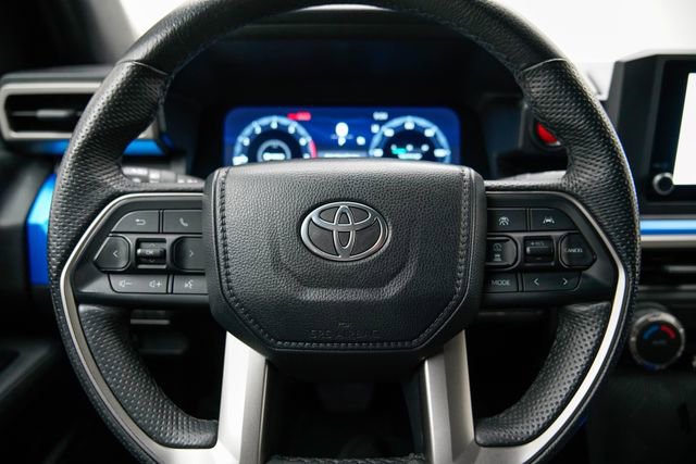 Used 2024 Toyota Tacoma TRD Off-Road AWD/4WD image 31