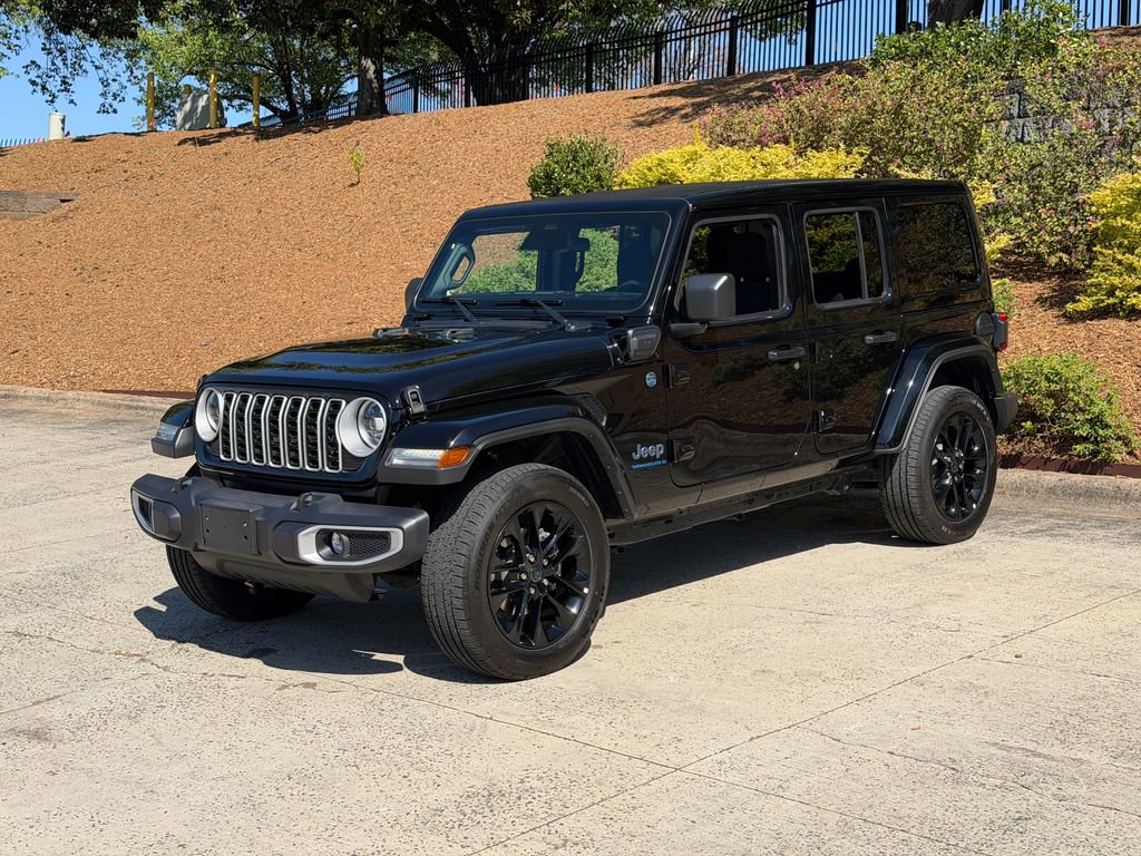 Used 2025 Jeep Wrangler Unlimited Sahara w/ Safety Group image 7