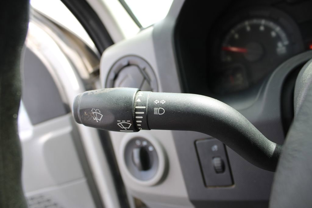 Used 2015 Ford E-350 and Econoline 350 Super Duty image 25