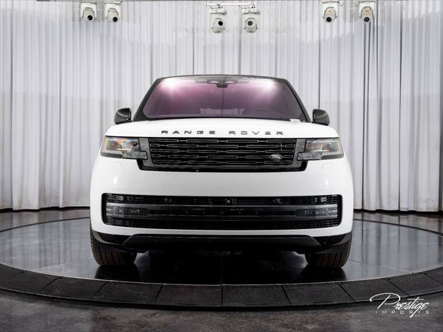 Used 2023 Land Rover Range Rover Long Wheelbase SE AWD/4WD image 2