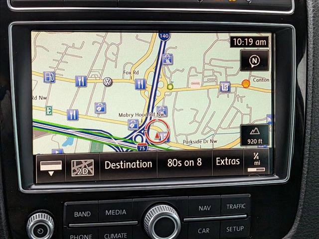 Used 2017 Volkswagen Touareg Sport image 30