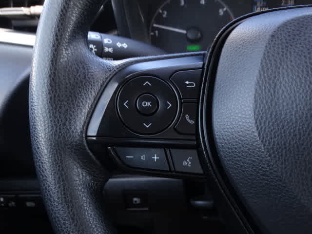 Used 2025 Toyota Corolla LE w/ LE Premium Package FWD image 39