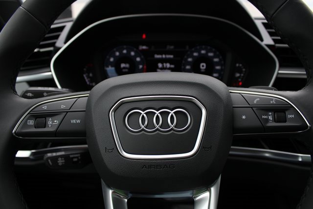 New 2025 Audi Q3 2.0T Premium image 15