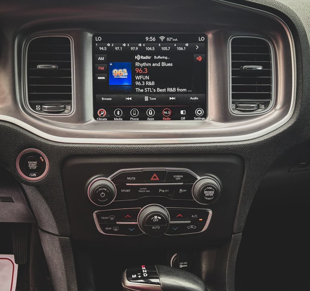Used 2019 Dodge Charger SXT AWD/4WD image 13